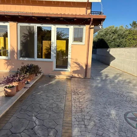 Privatunterkunft Tra Gli Ulivi *